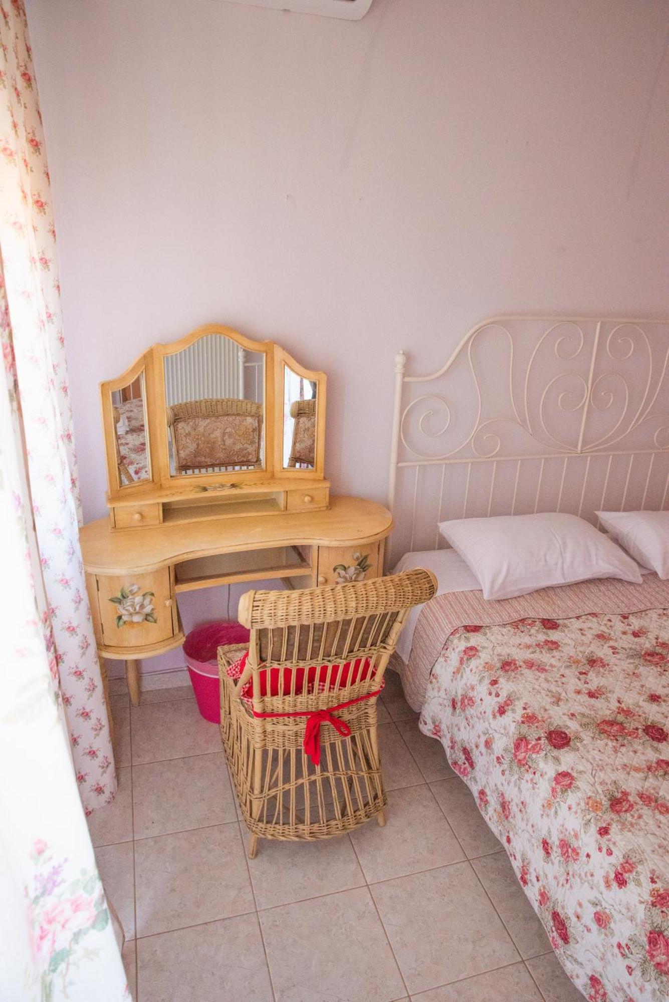 Willa The Early Bird - Cosy 2-Floor House With Garden Aleksandropolis Zewnętrze zdjęcie
